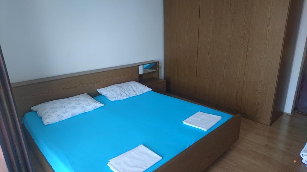 سينج Apartment Leona المظهر الخارجي الصورة